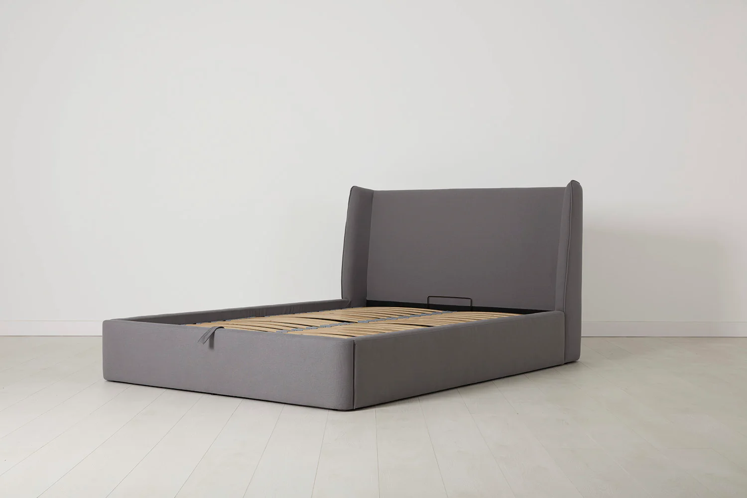 Bed 03 Storage King Sized Bed, Risso - Image 4