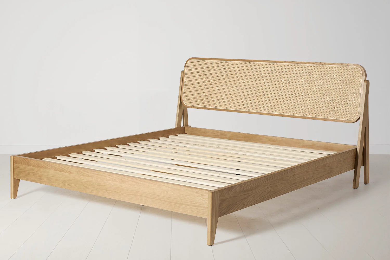 Bed 04 Super King Sized Bed, Oak - Image 4