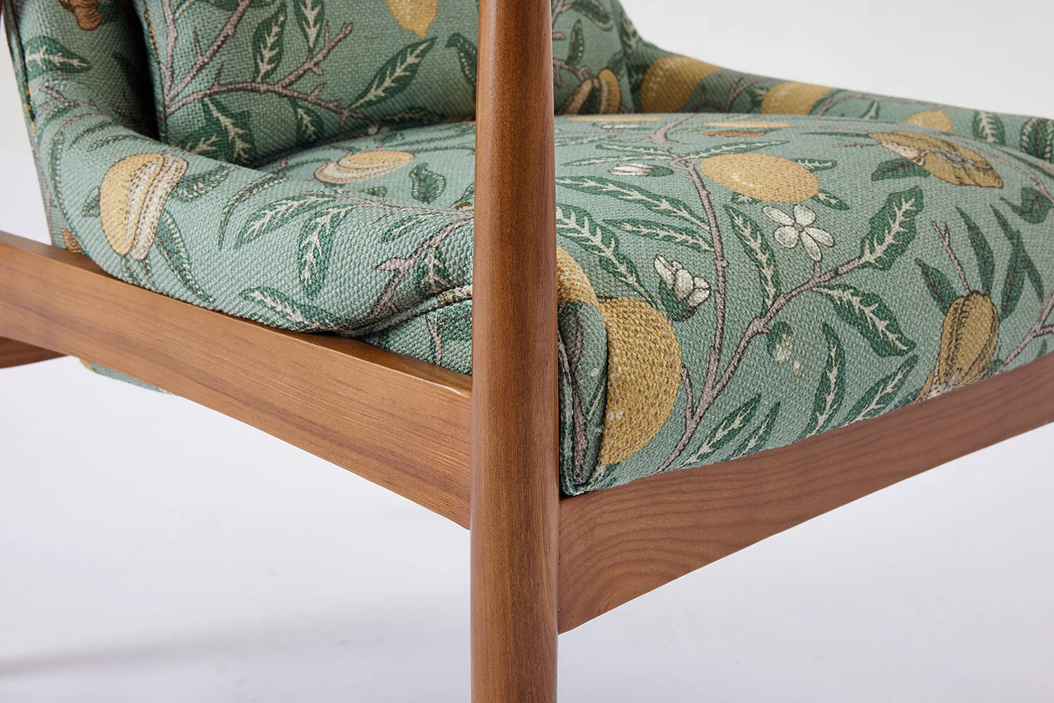 Chair 01, Fruit - Image 4
