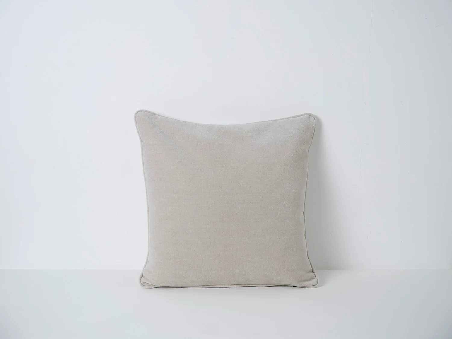 Cushion 01, Chalk