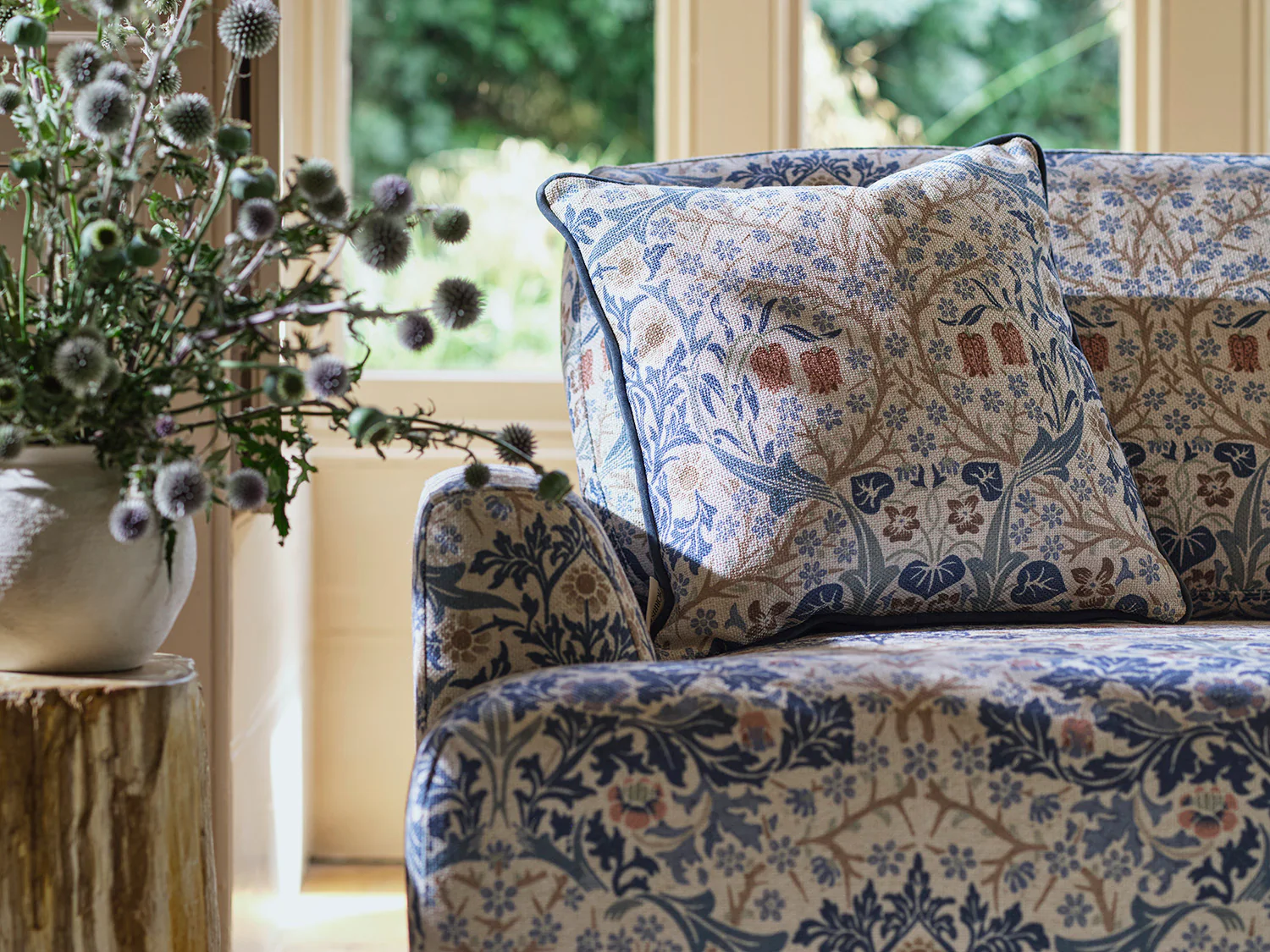 Cushion 01, Blackthorn - Image 2