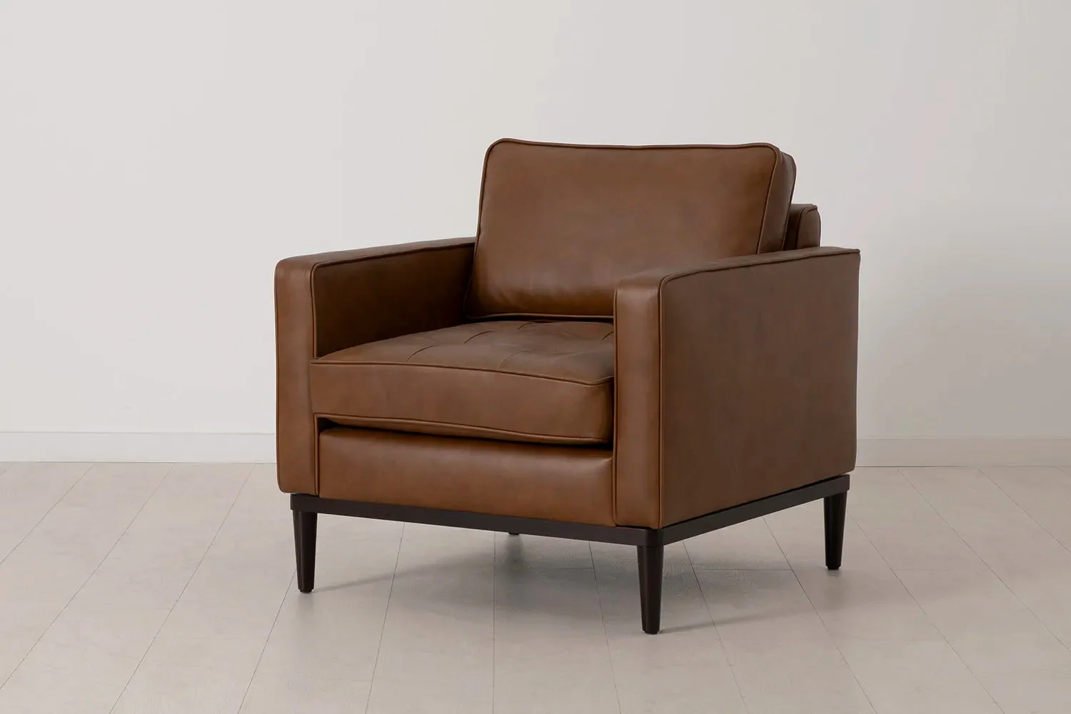 Model 02 Armchair, Maple - Image 3