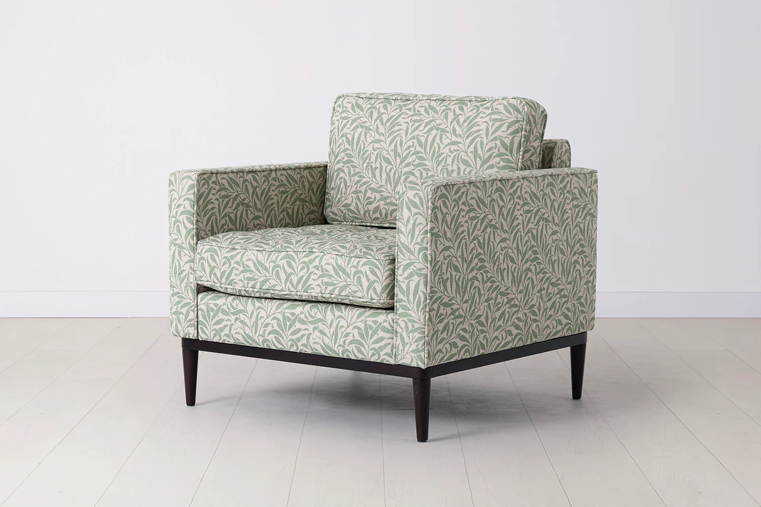 Model 02 Armchair, Willow - Image 3
