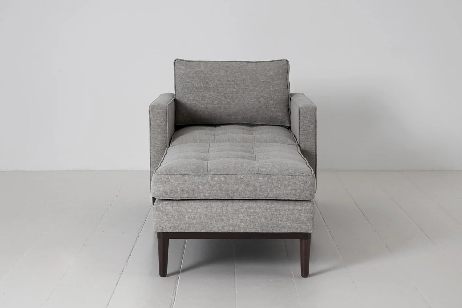 Model 02 Chaise Longue, Shadow