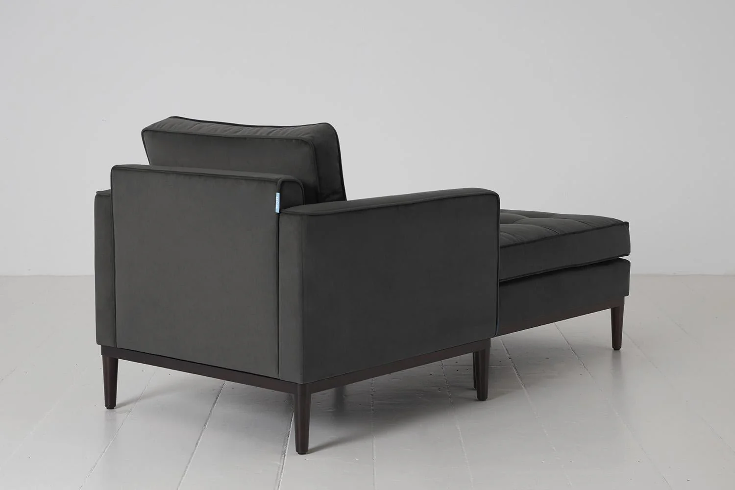 Model 02 Chaise Longue, Charcoal - Image 4