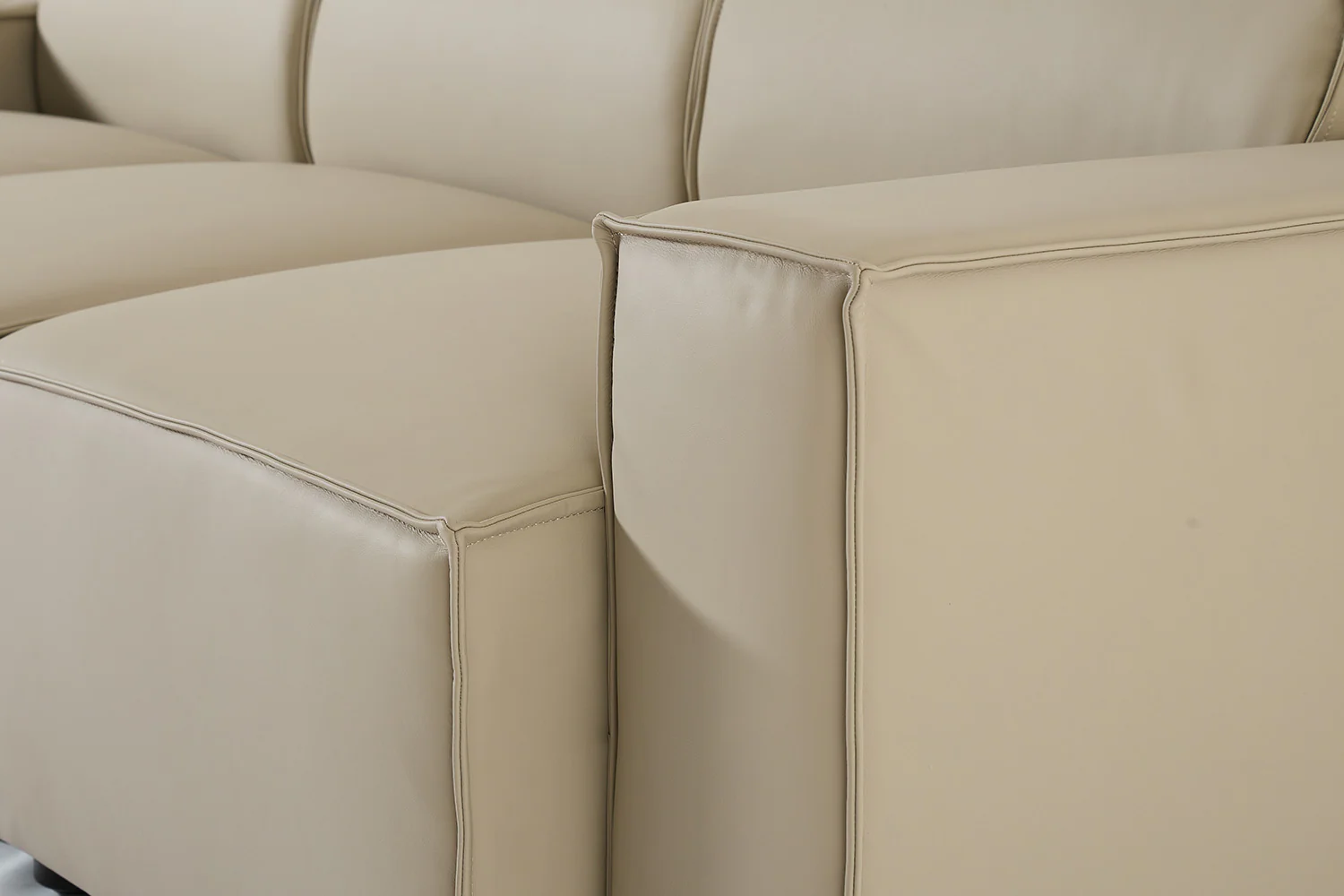Model 03 3-Seater Sofa, Oyster - Image 5