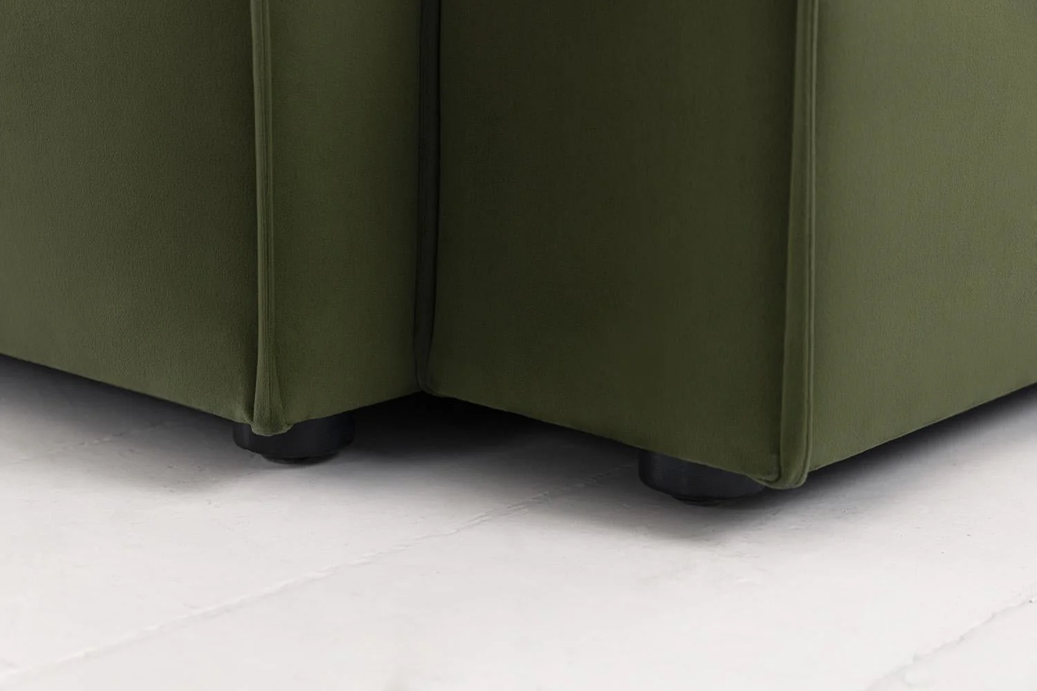 Model 03 3-Seater Sofa, Vine - Image 10