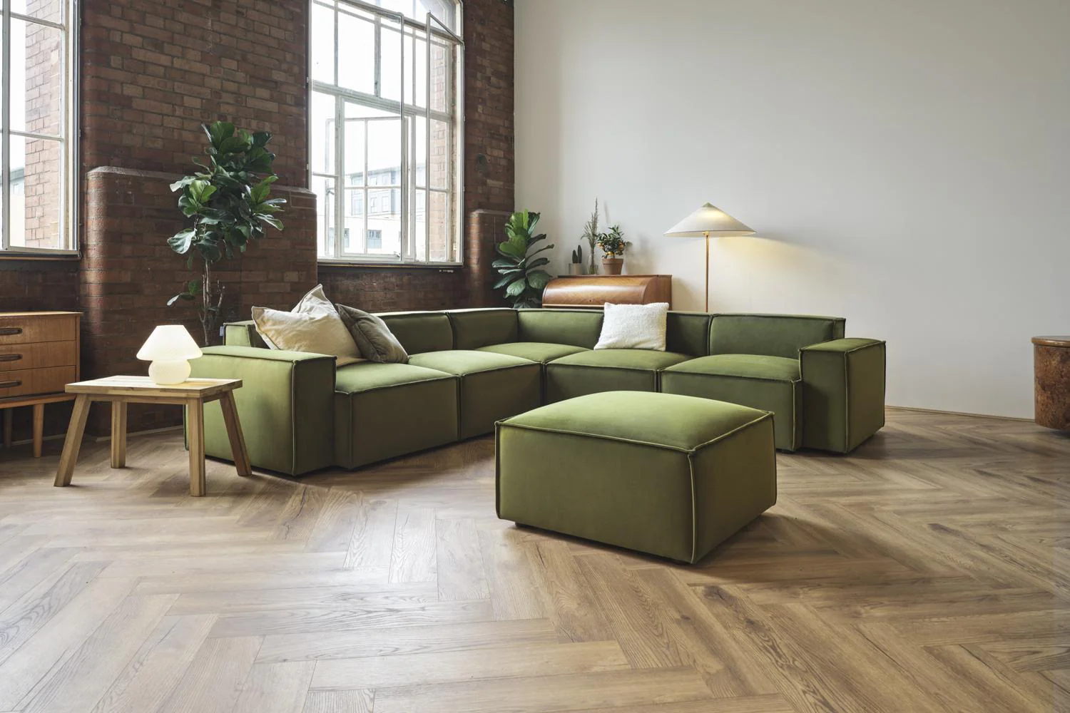 Model 03 Corner Sofa with Ottoman, Vine - Image 2