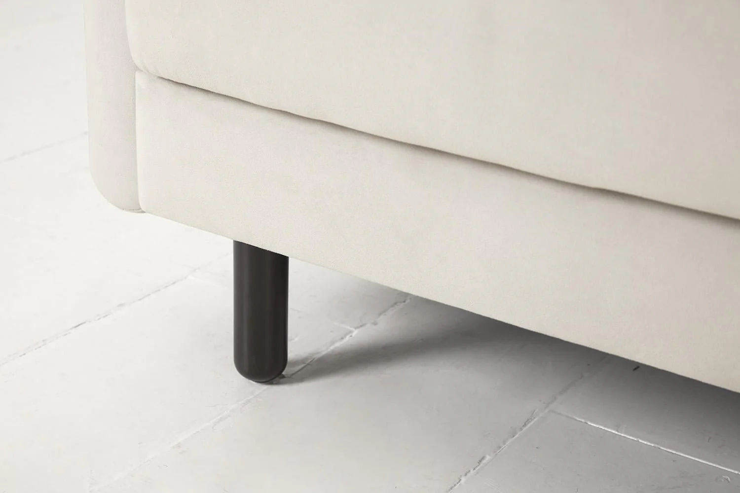 Model 04 Sofa Bed 3 Seater, Bone - Image 17