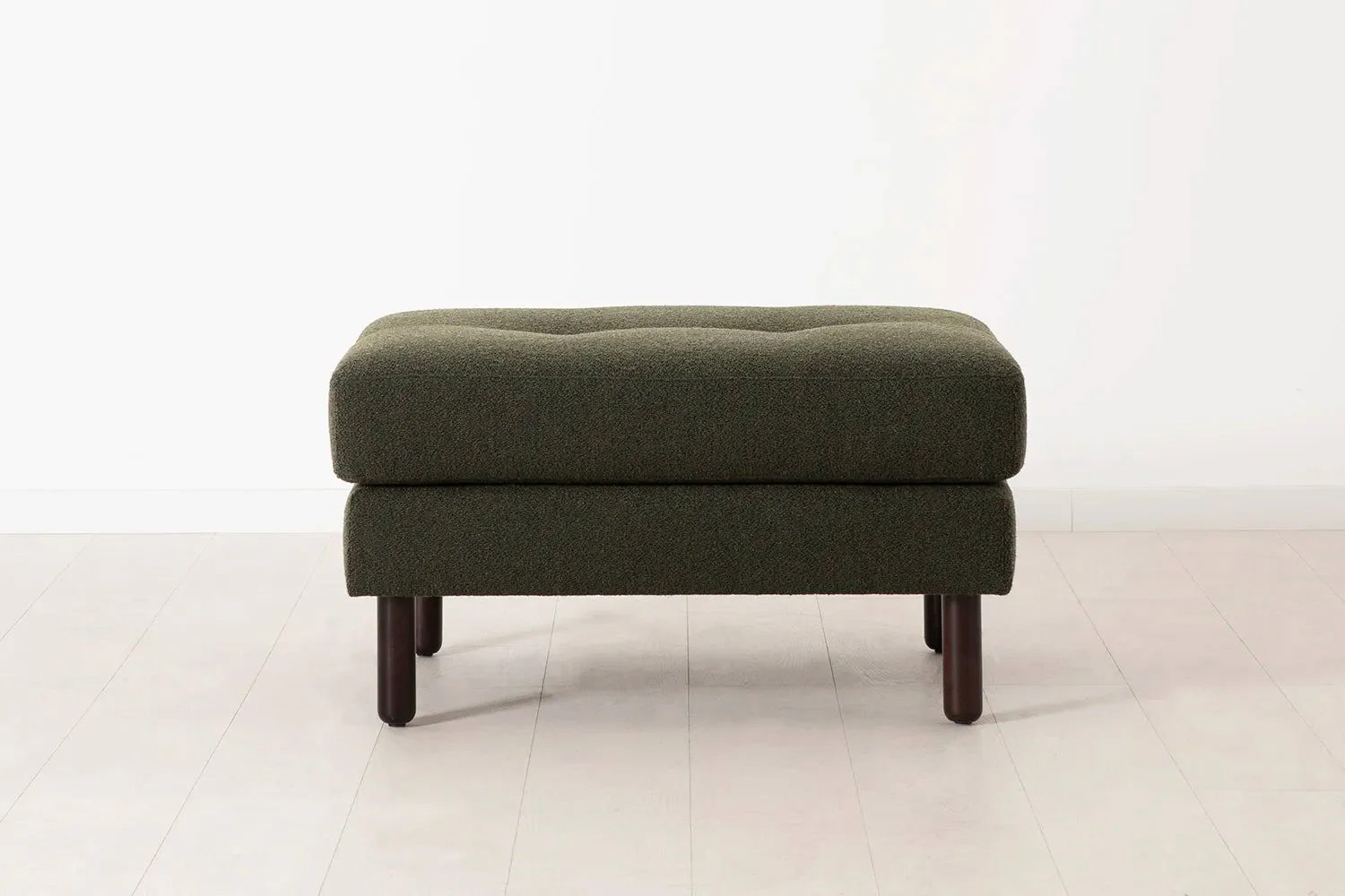 Model 04 Ottoman, Fern