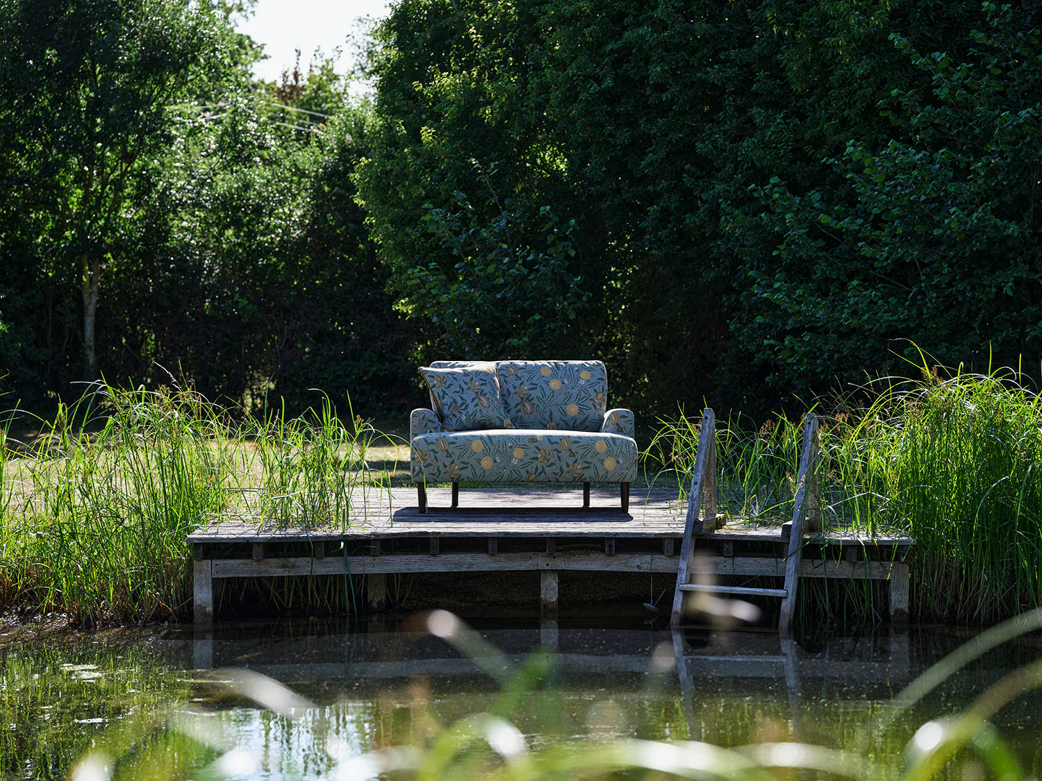 Model 05 Loveseat, Fruit - Image 3