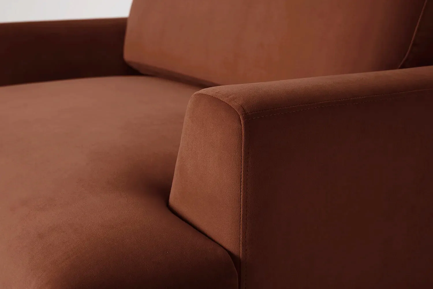 Model 05 Loveseat, Umber - Image 7