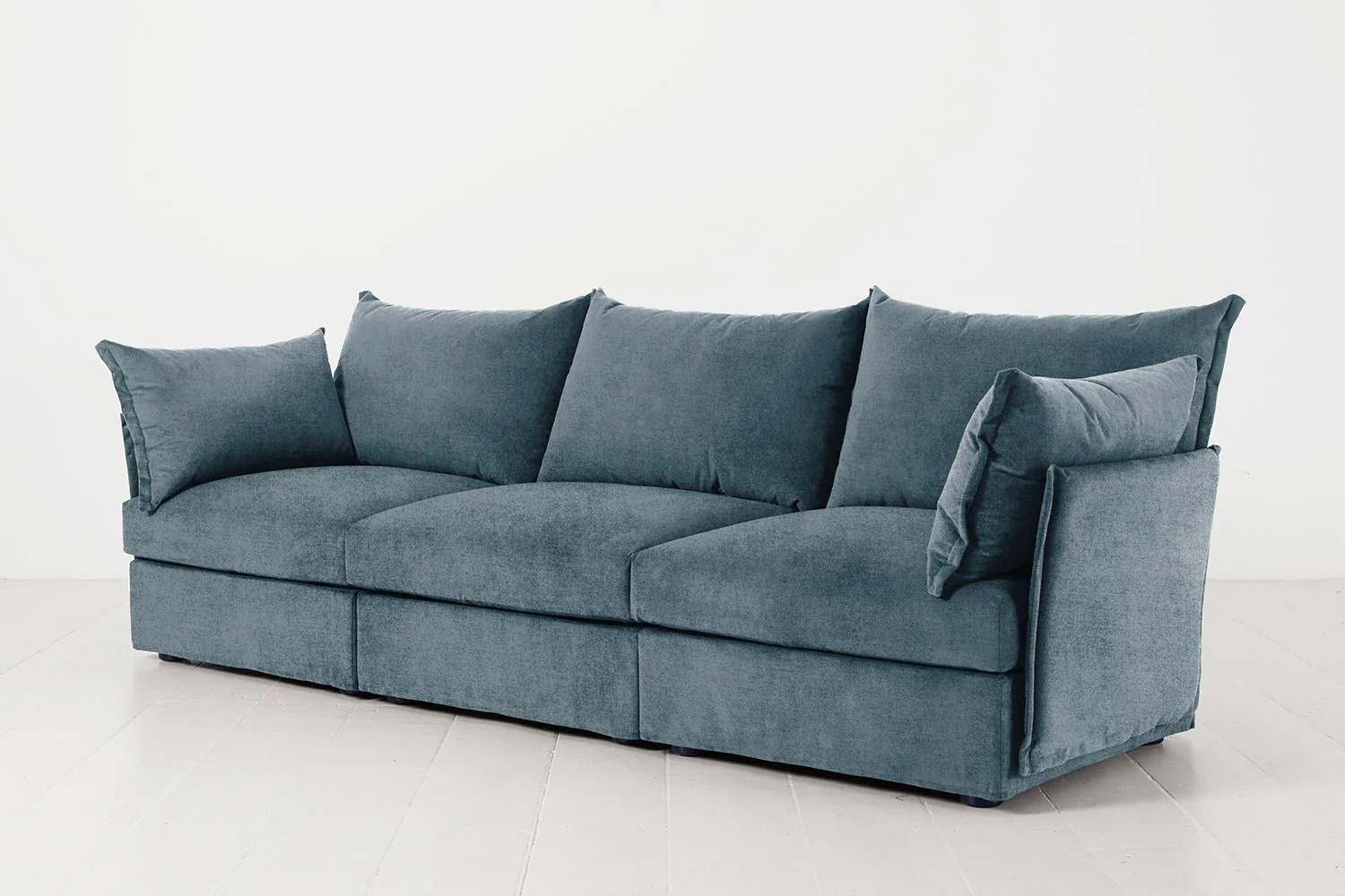 Model 06 3-Seater Sofa, Hydro - Image 2