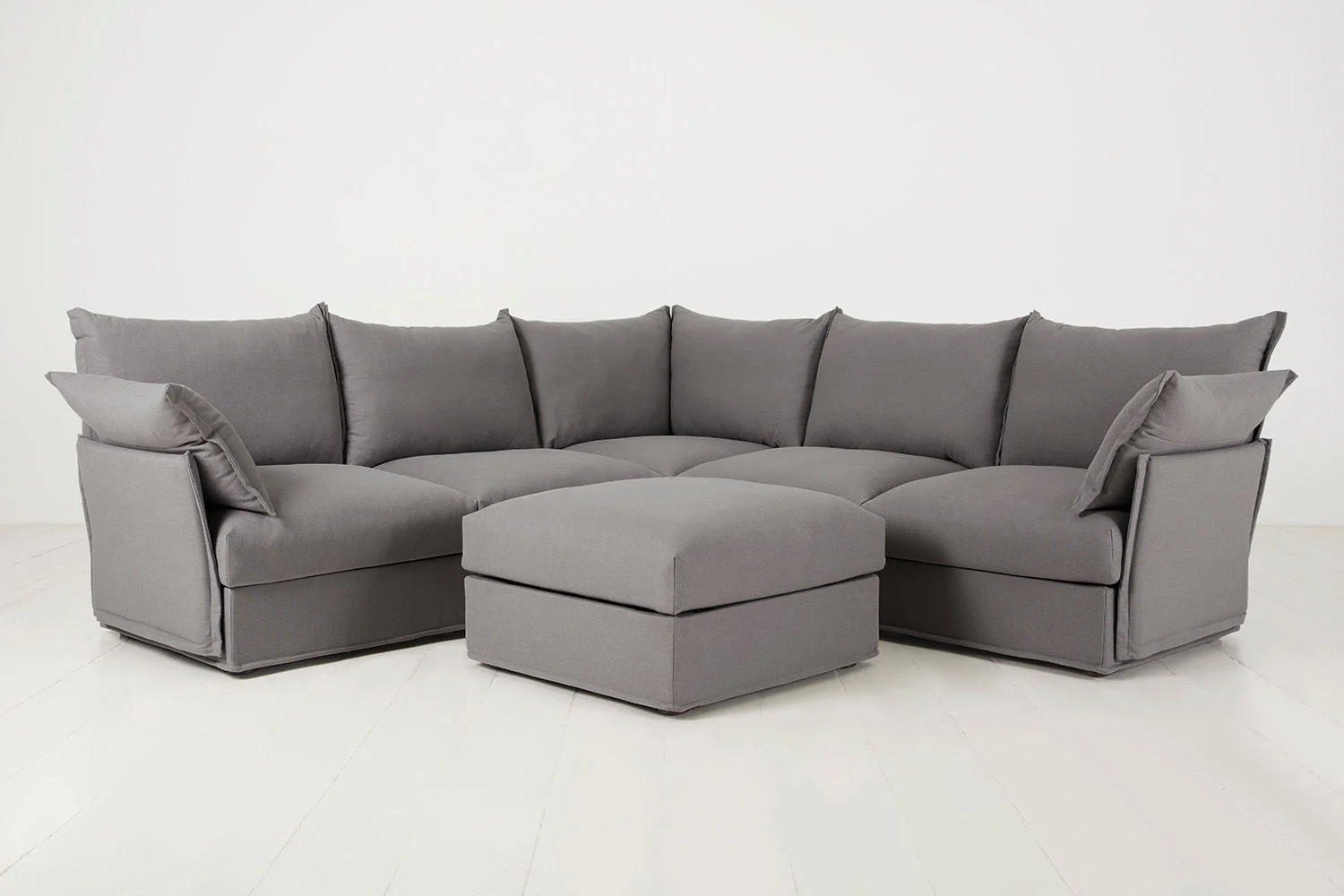 Model 06 Corner Sofa with Ottoman, Risso