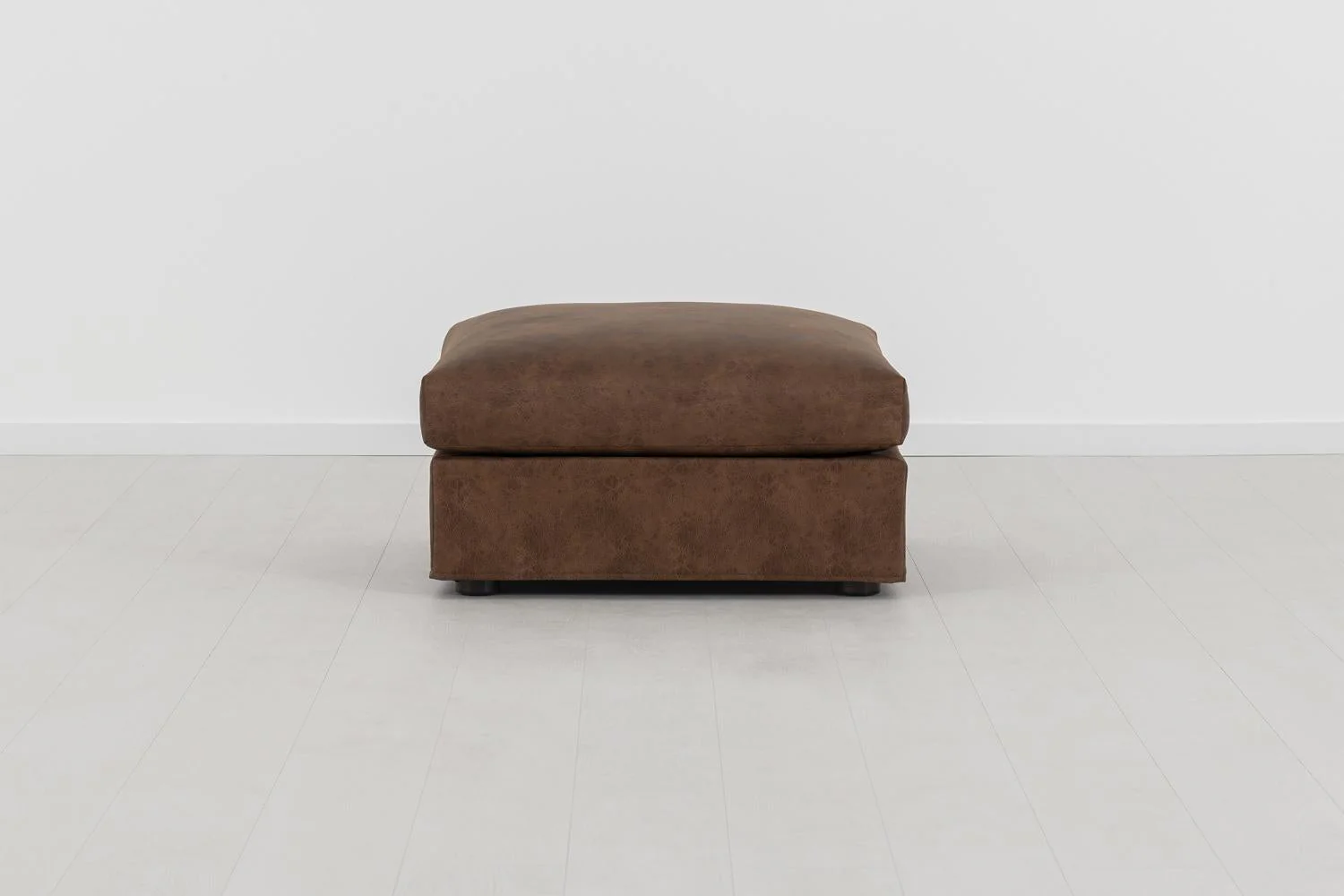 Model 06 Ottoman, Chestnut