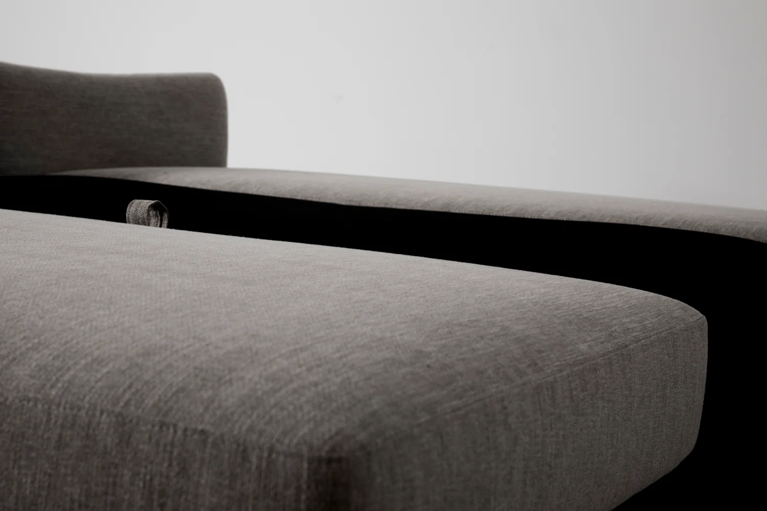 Model 08 Sofa Bed 2.5 Seater, Shadow - Image 13