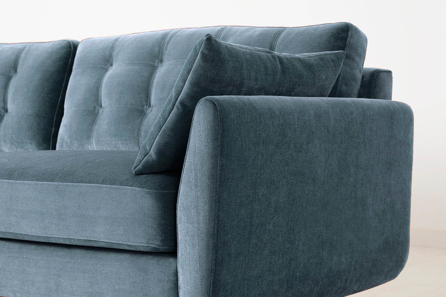 Model 10 2-Seater Sofa, Hydro - Image 10