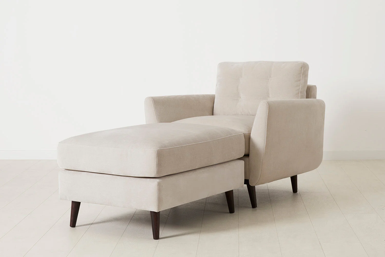 Model 10 Chaise Longue, Chalk - Image 3