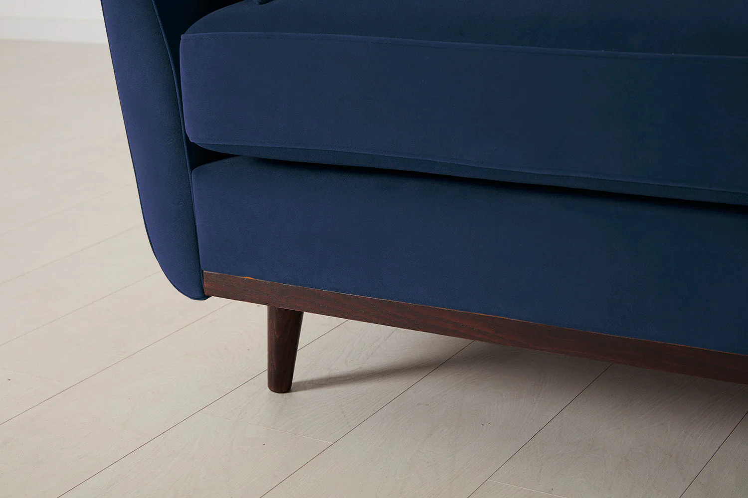 Model 10 Chaise Longue, Indigo - Image 8