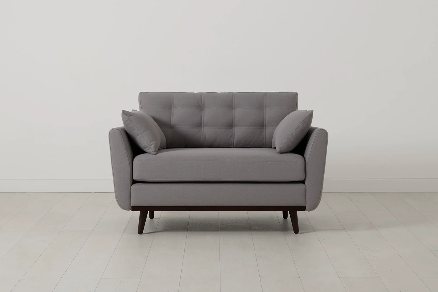 Model 10 Loveseat, Risso