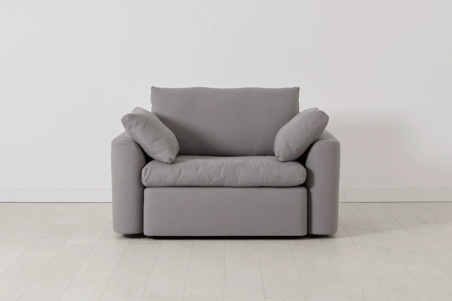 Model 13 Loveseat, Risso