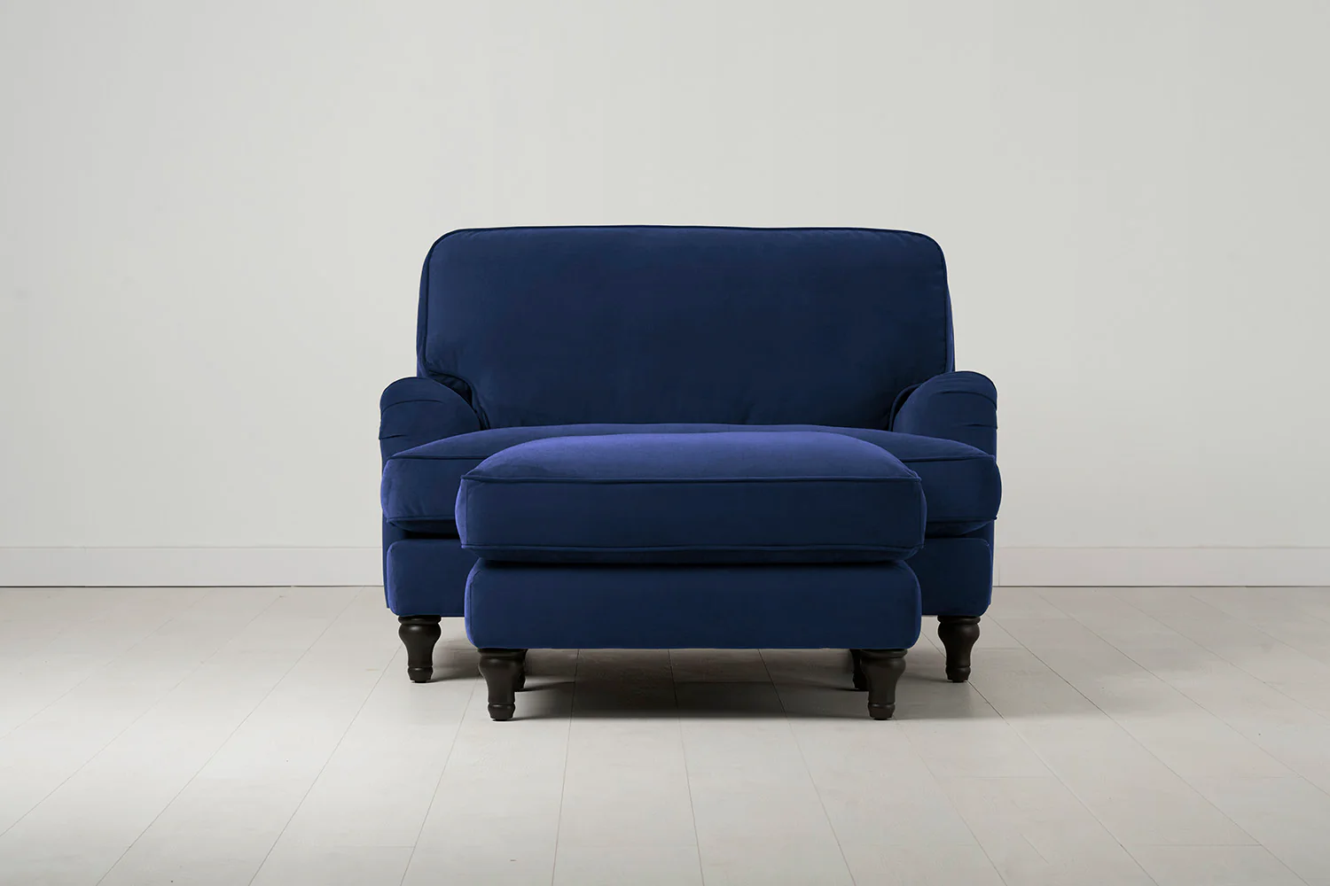 Model 15 Chaise Longue, Indigo