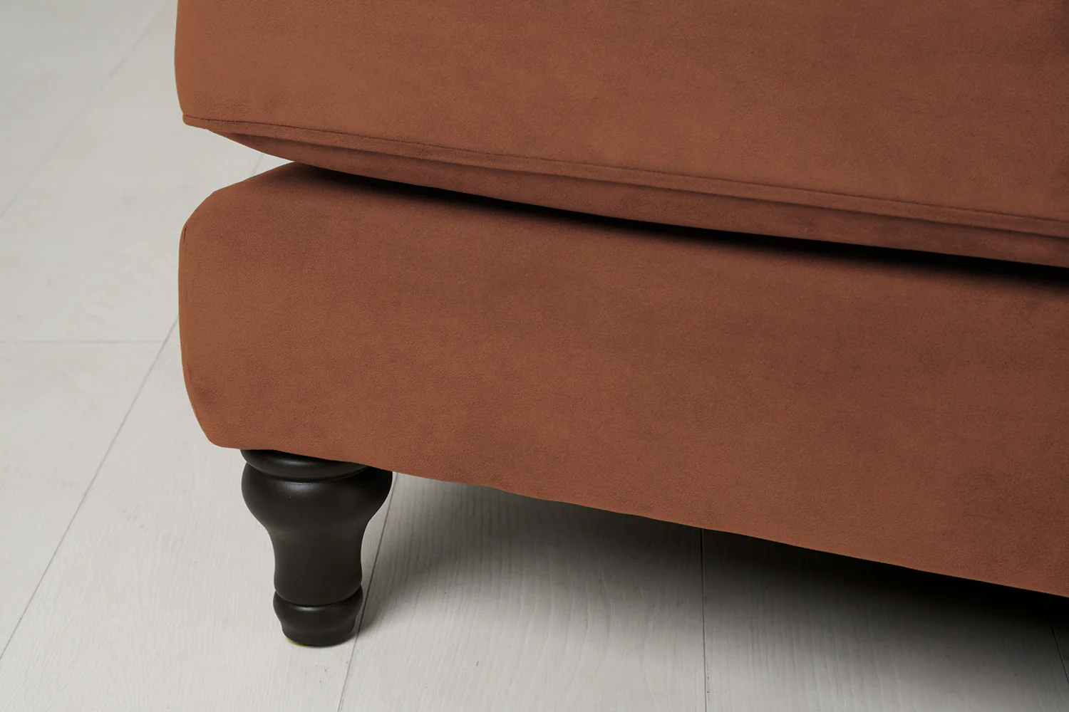 Model 15 Chaise Longue, Umber - Image 5