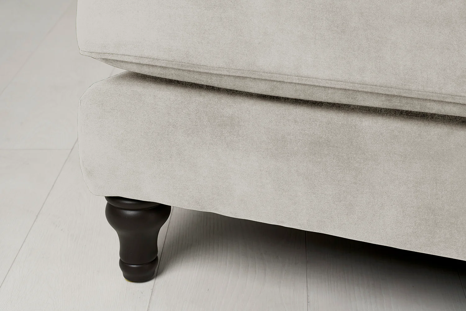 Model 15 Loveseat, Chalk - Image 6