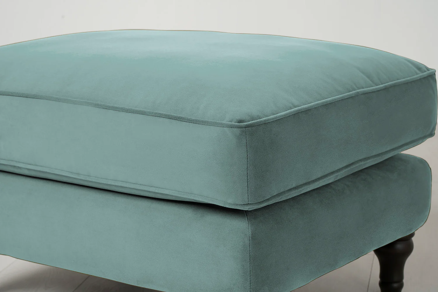 Model 15 Ottoman, Airforce - Image 4