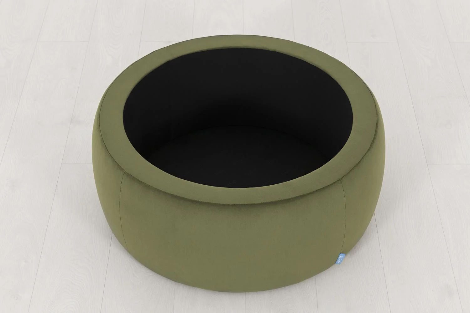 Storage 01, Vine - Image 7