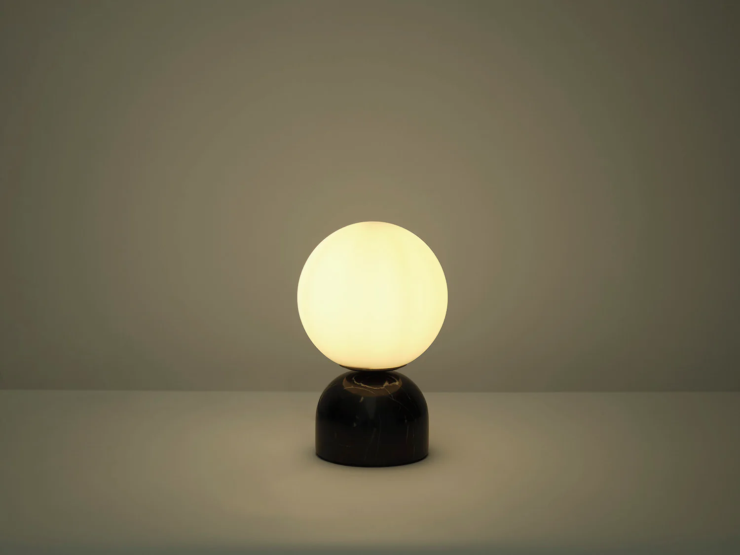 Table Lamp 03, Black Marble - Image 4