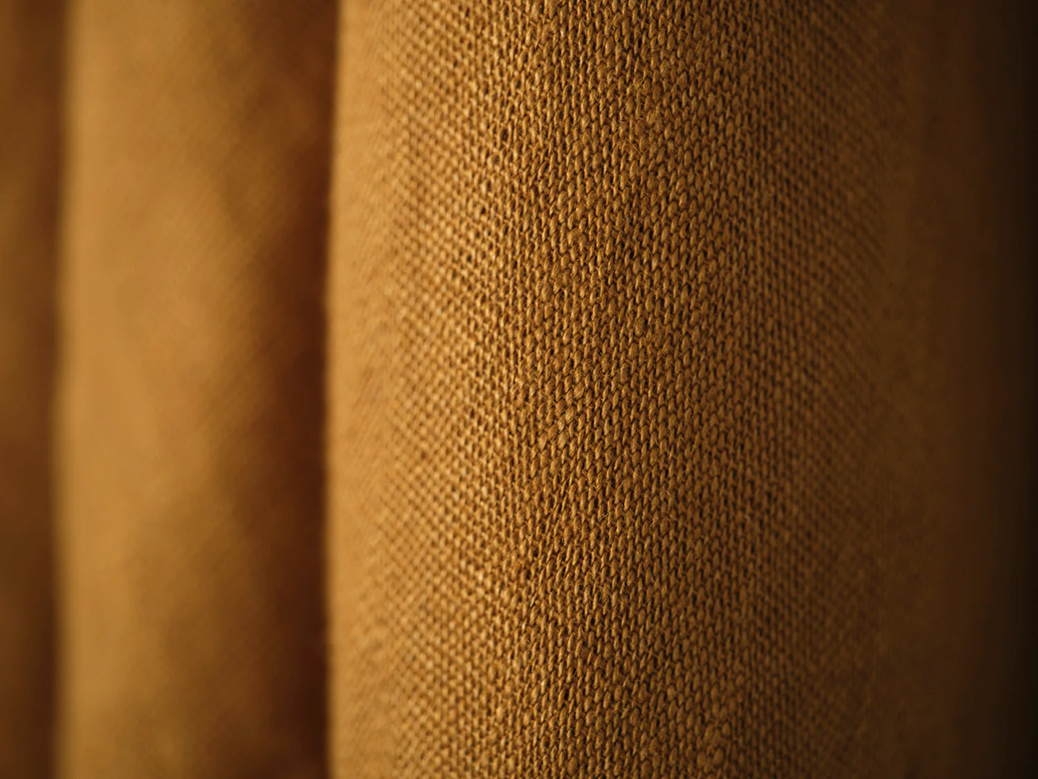 Throw 03, Yellow - Image 4